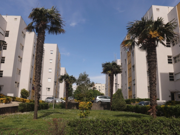 Vender apartamento na Urbanização das Condominhas